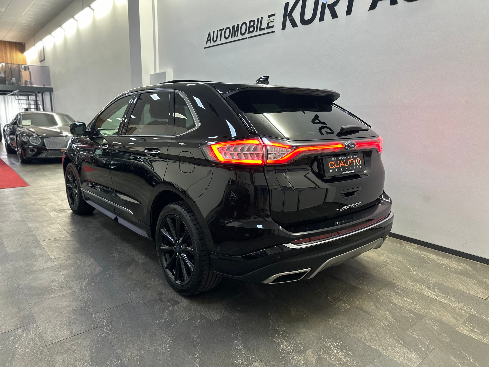 FORD Edge 2.0 TDCi Vignale 4WD PowerShift-image-3