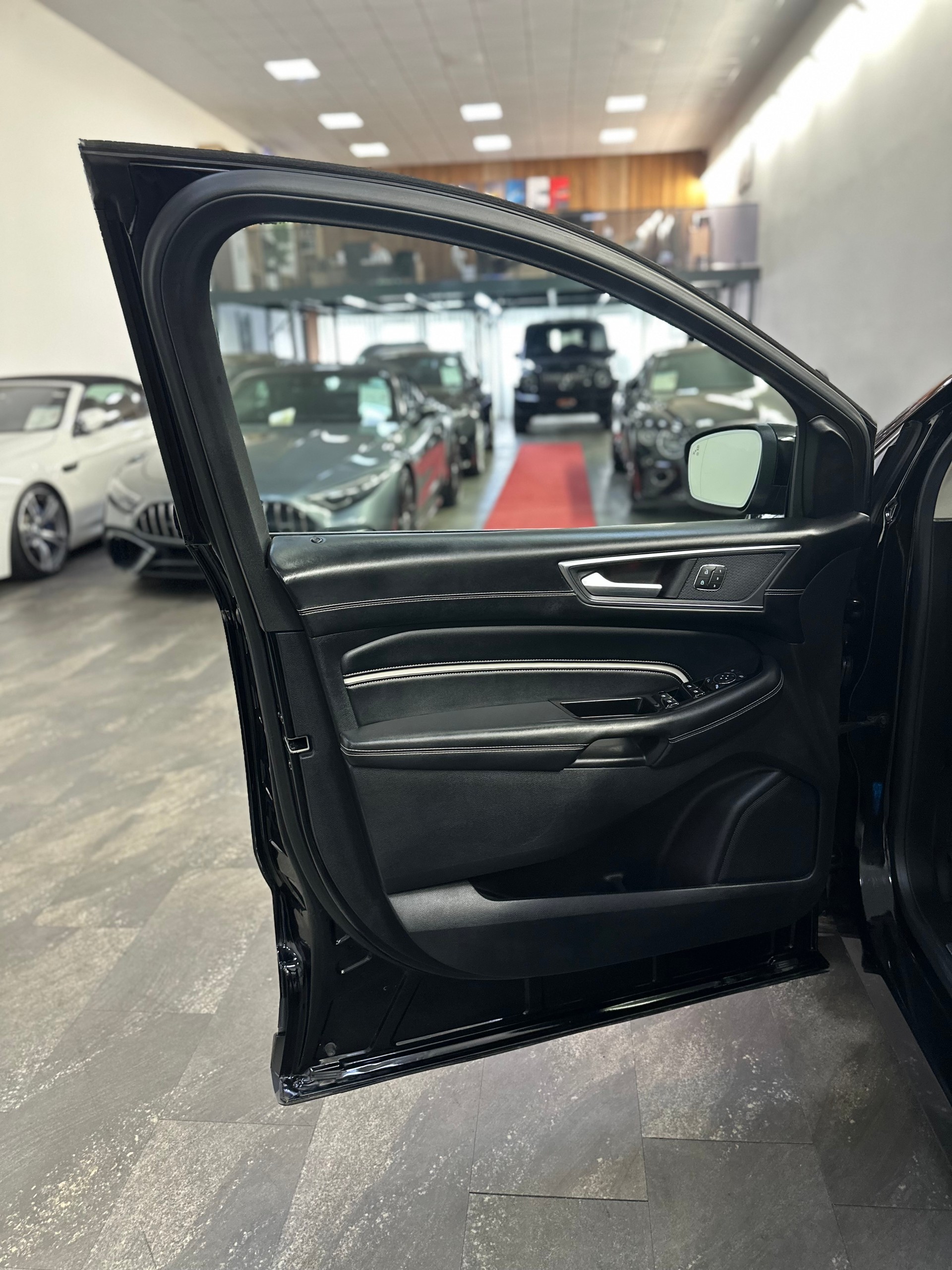 FORD Edge 2.0 TDCi Vignale 4WD PowerShift-image-17