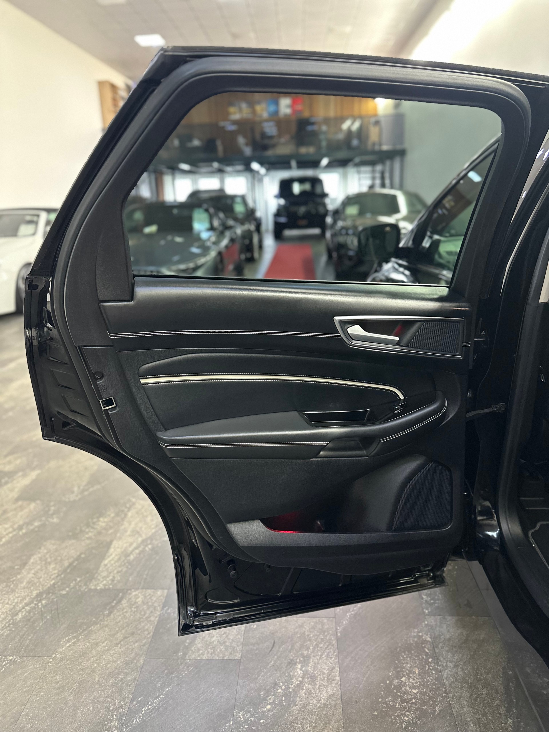 FORD Edge 2.0 TDCi Vignale 4WD PowerShift-image-18