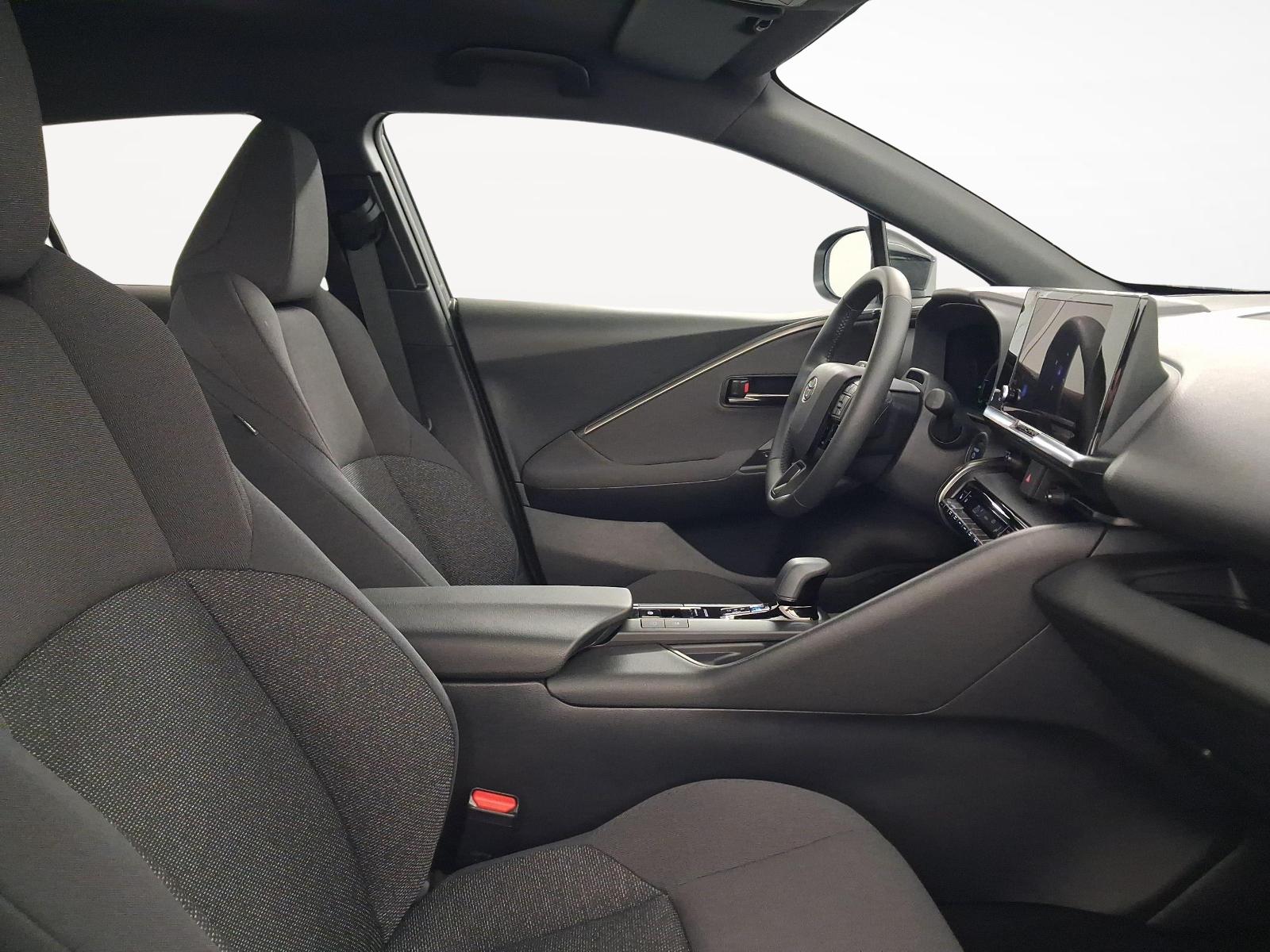 TOYOTA C-HR 1.8 HEV Comfort-image-9