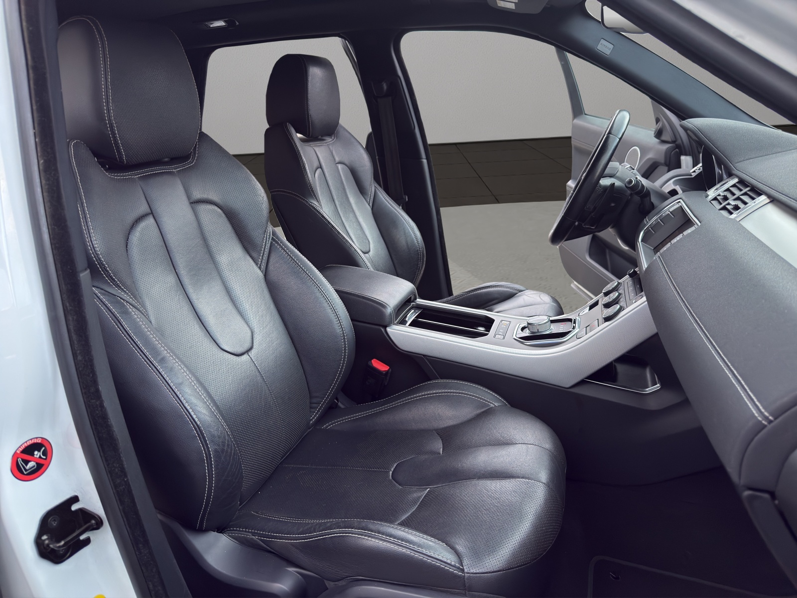 LAND ROVER Range Rover Evoque 2.2 SD4 Prestige AT6-image-16