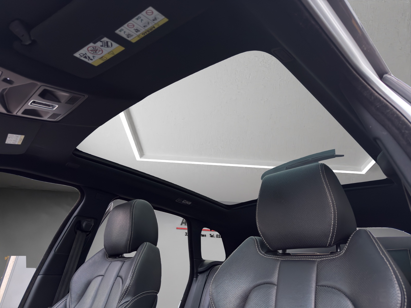 LAND ROVER Range Rover Evoque 2.2 SD4 Prestige AT6-image-19