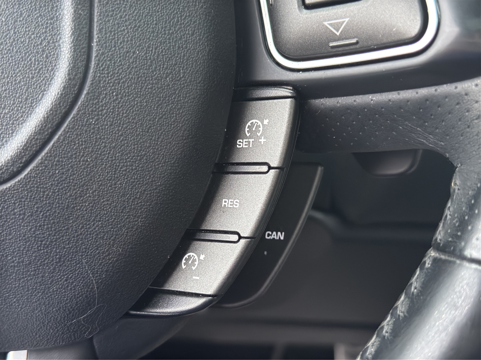 LAND ROVER Range Rover Evoque 2.2 SD4 Prestige AT6-image-27