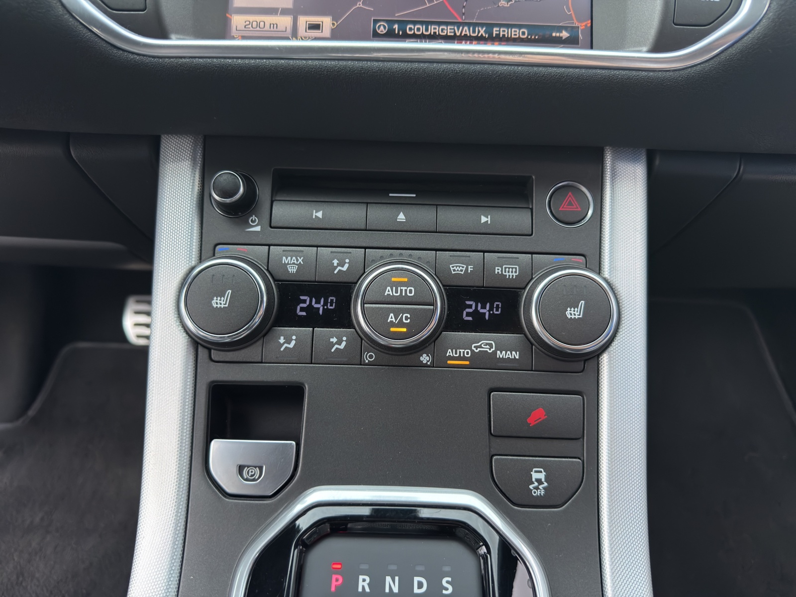 LAND ROVER Range Rover Evoque 2.2 SD4 Prestige AT6-image-15