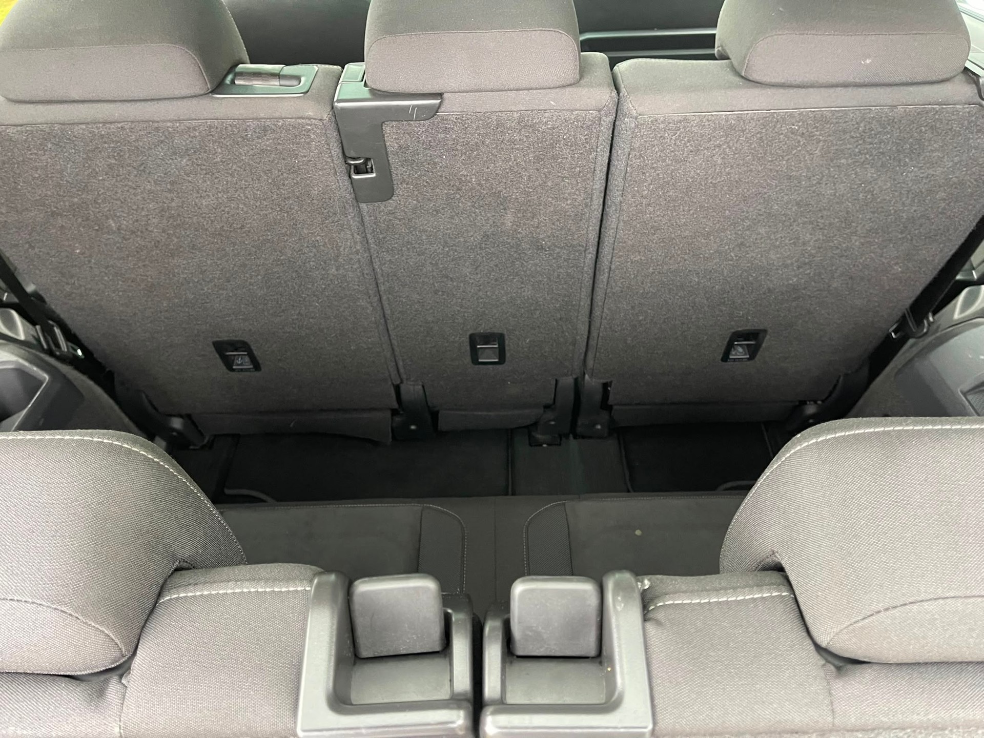 VW Tiguan Allspace 2.0TSI Highline 4Motion DSG-image-11