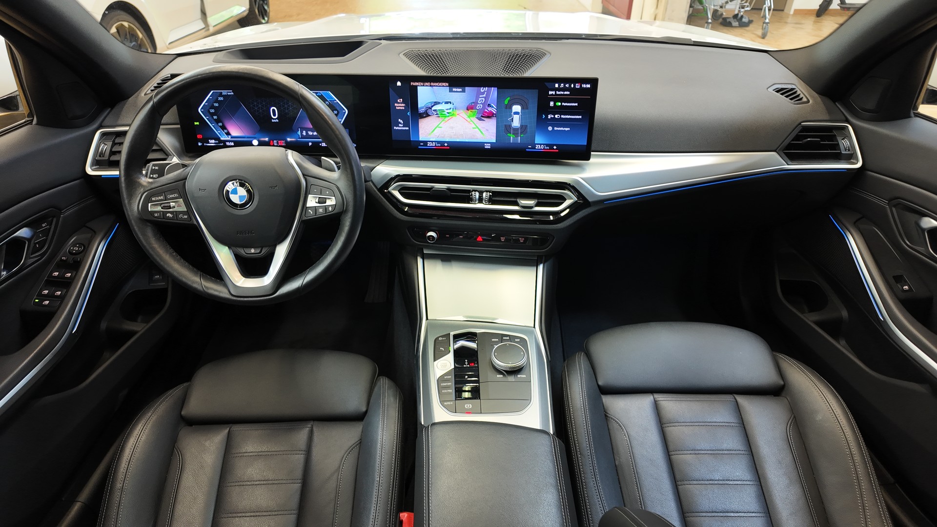 BMW 320d xDrive 48V Touring Steptronic-image-9