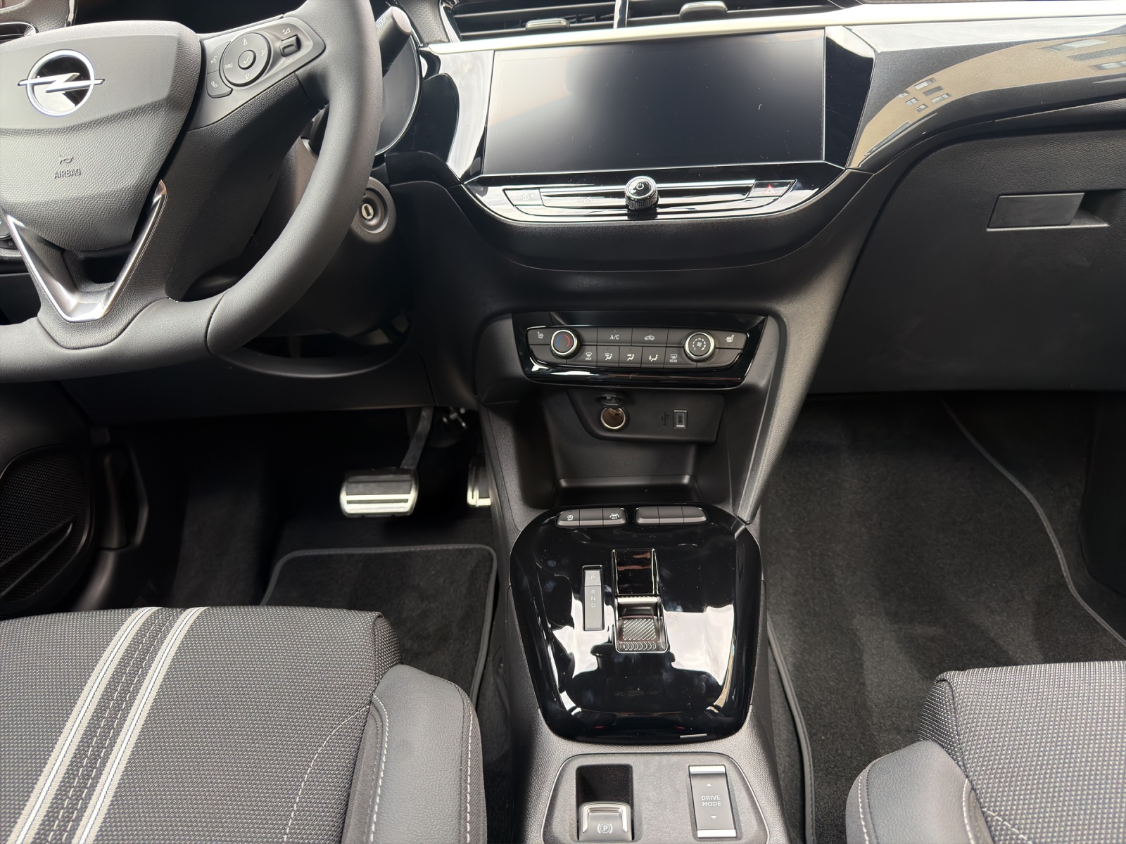 OPEL Corsa 1.2 T Hybrid Viva-image-17