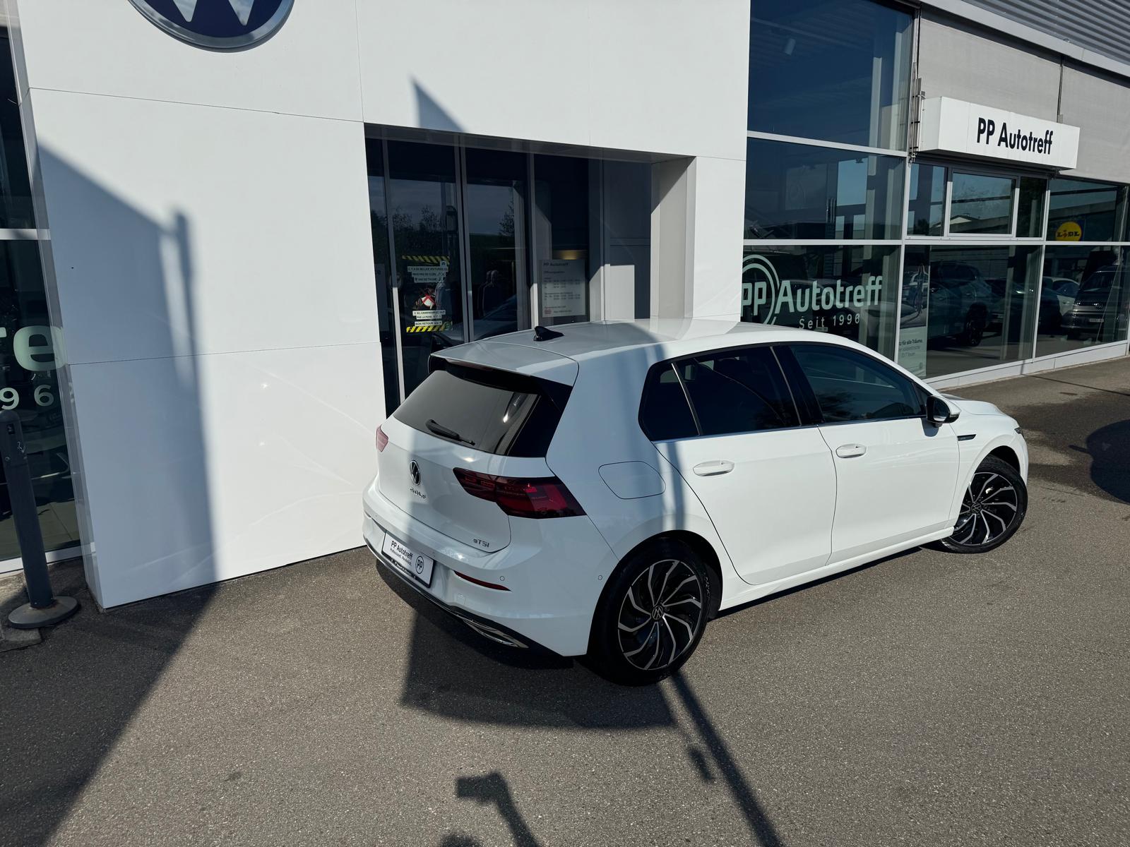 VW Golf 1.5 eTSI mHEV ACT Style DSG-image-3