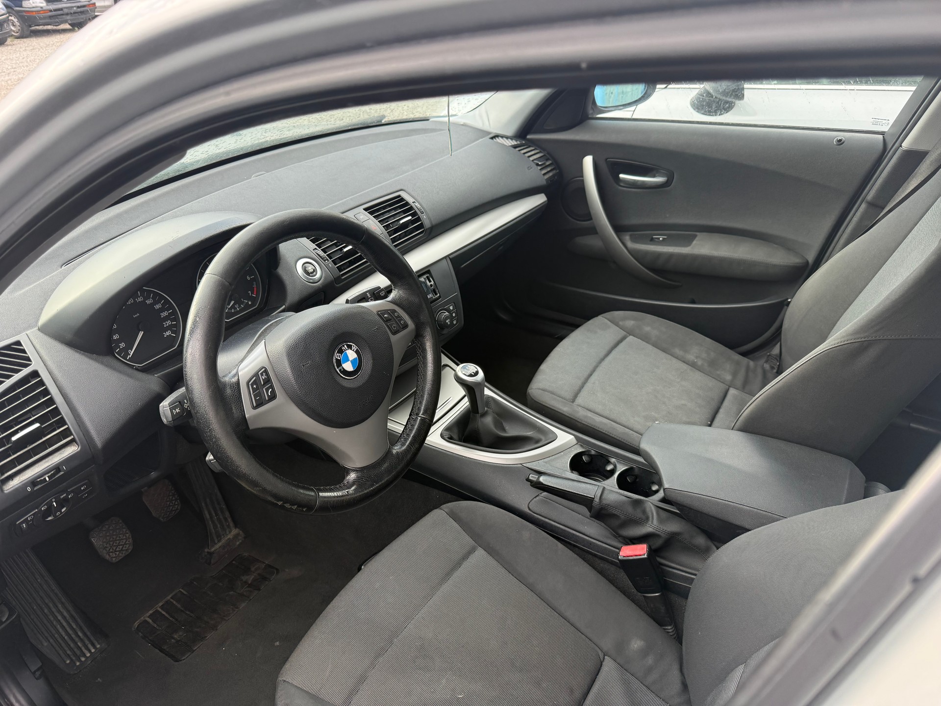 BMW 116-image-3