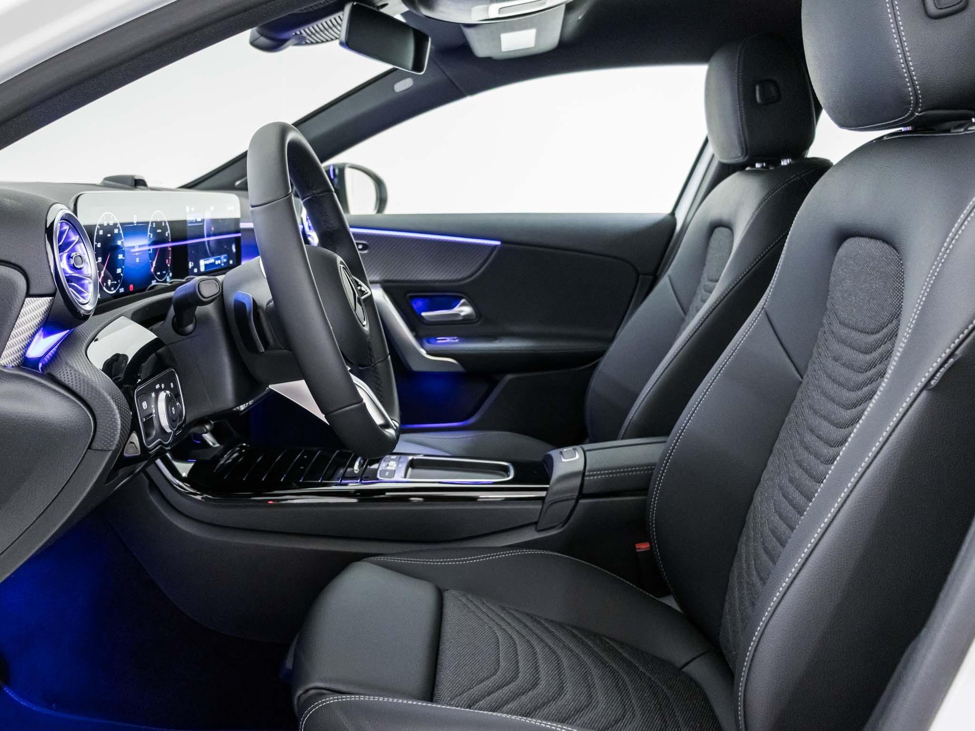 MERCEDES-BENZ A 200 Night Star-image-6