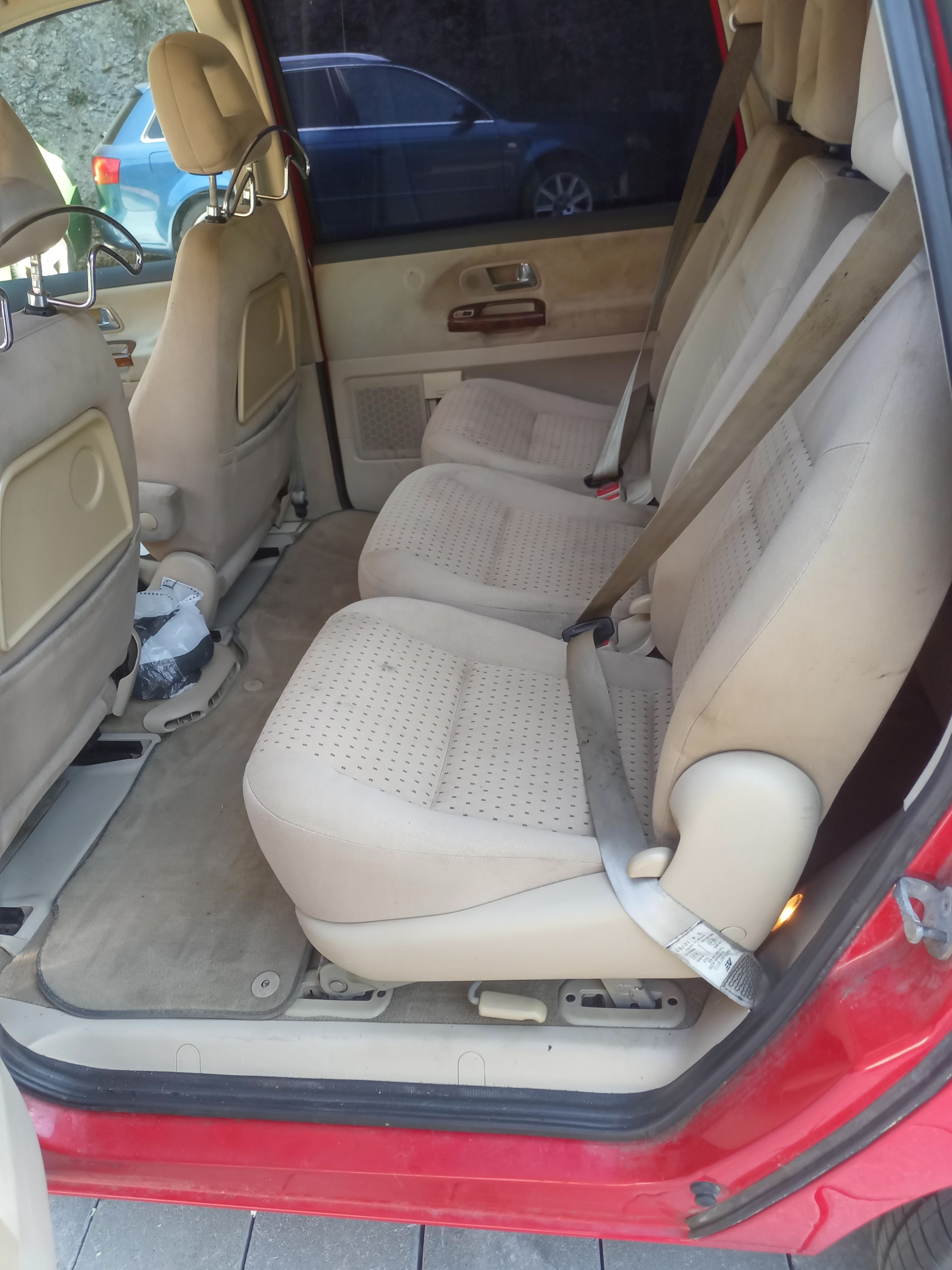 SEAT Alhambra 2.8 VR6 Sport 4x4-image-8