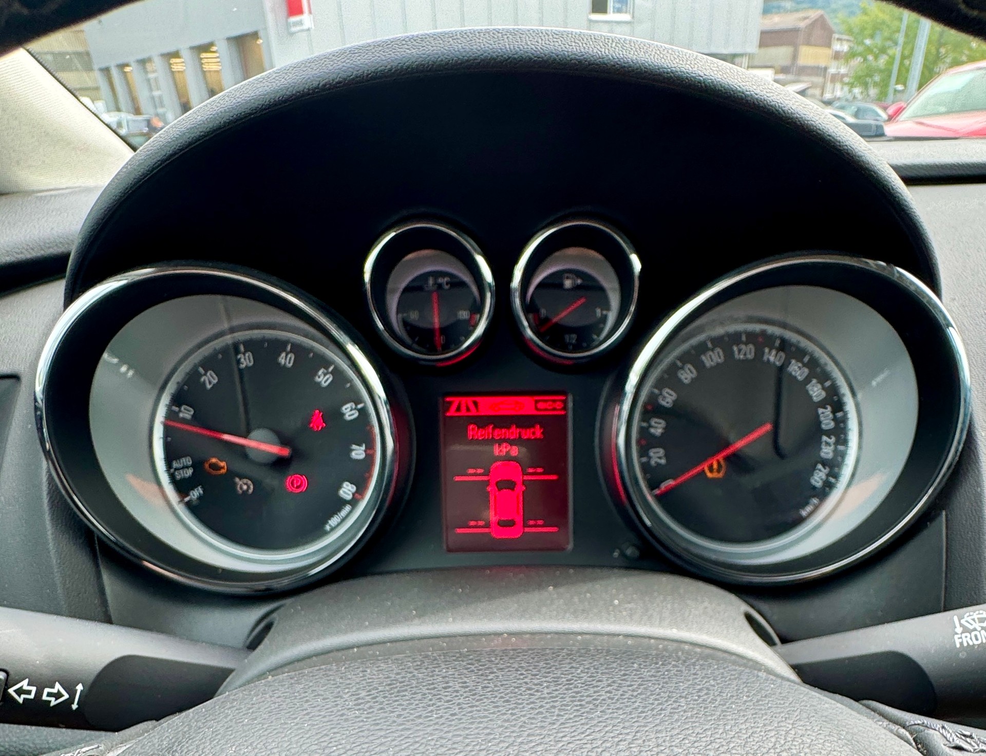 OPEL Astra SportsTourer 1.4i 16V Turbo Cosmo-image-11