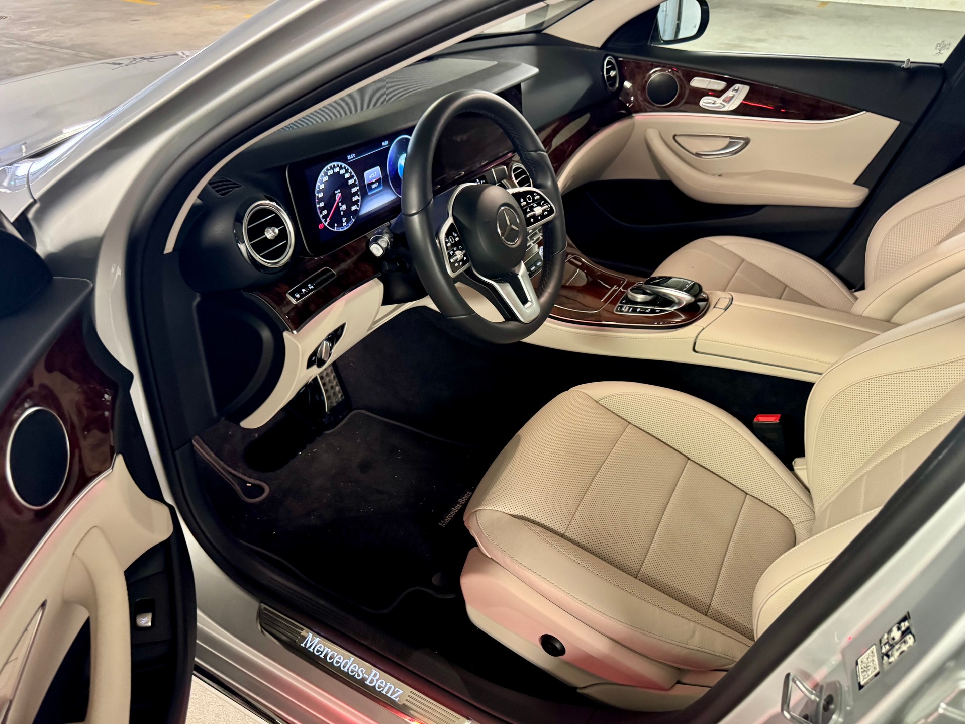 MERCEDES-BENZ E 400 T Diesel 4matic. Garantiert nur 12‘647Km! Neuwagencharakter! 340PS!-image-2