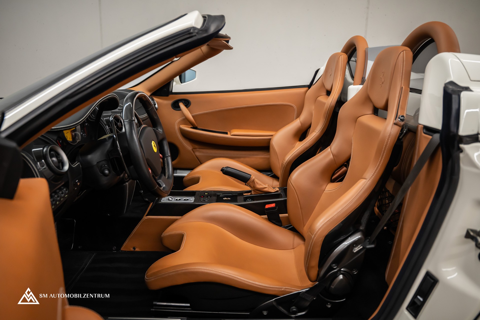 FERRARI F430 Spider / Carbon Exterieur & Interieur / Scuderia Sitze-image-17