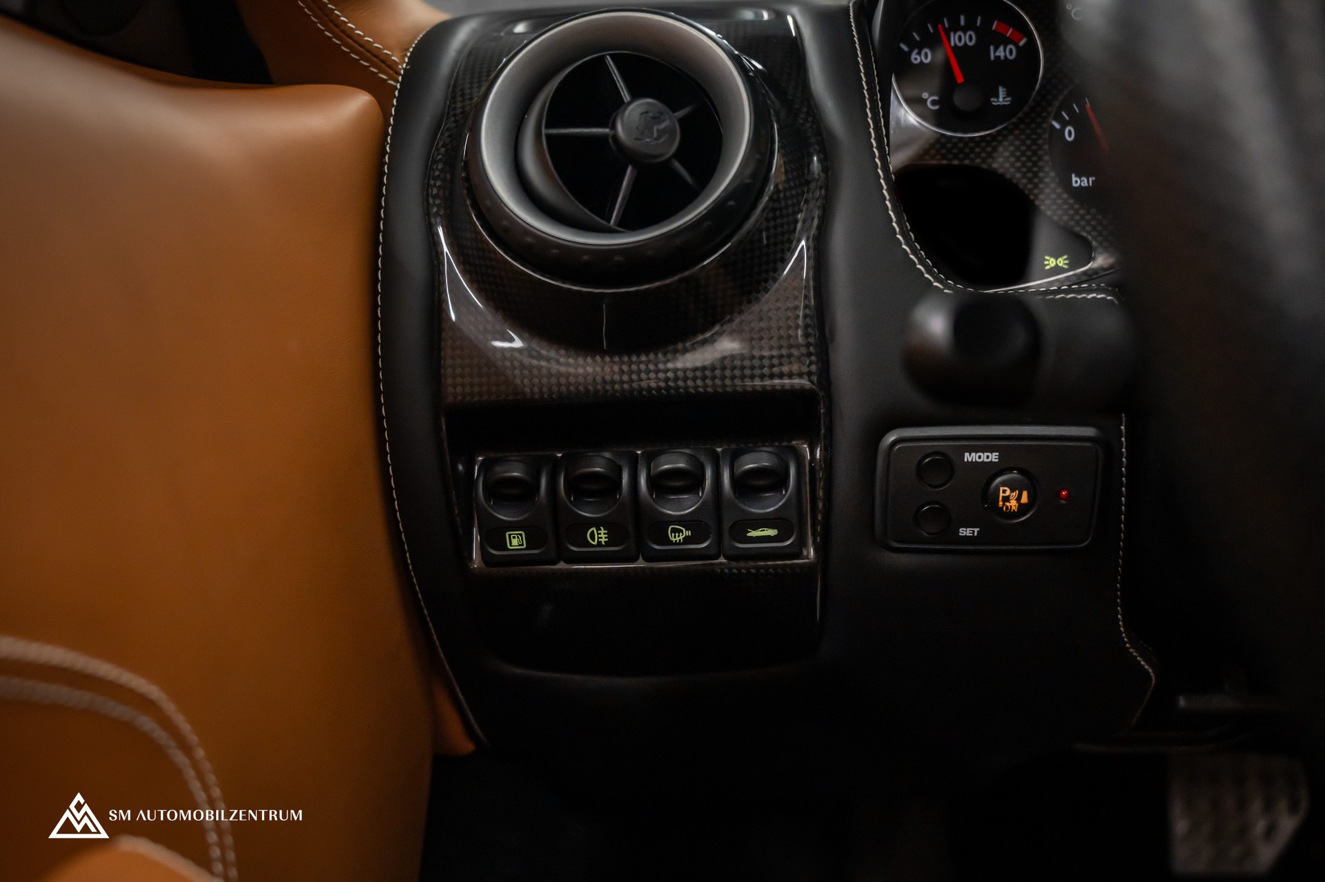 FERRARI F430 Spider / Carbon Exterieur & Interieur / Scuderia Sitze-image-25