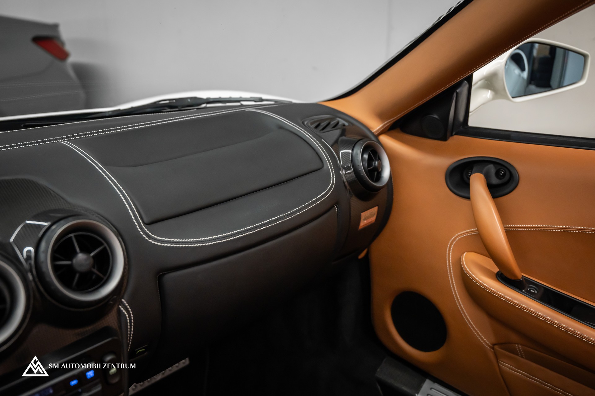 FERRARI F430 Spider / Carbon Exterieur & Interieur / Scuderia Sitze-image-22