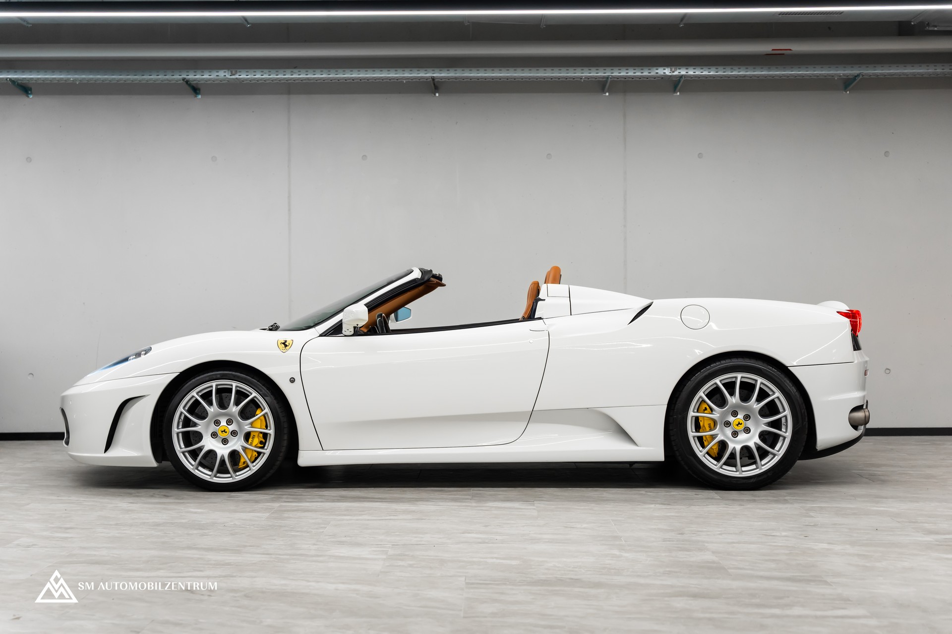 FERRARI F430 Spider / Carbon Exterieur & Interieur / Scuderia Sitze-image-5