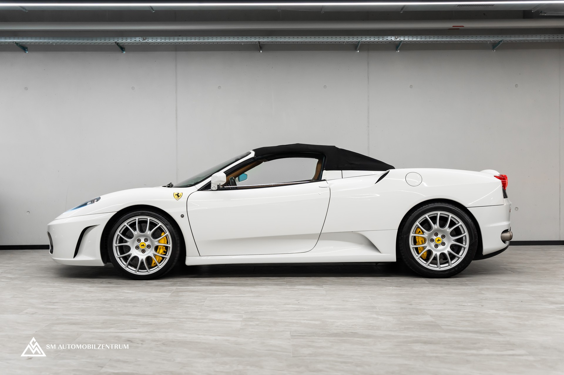 FERRARI F430 Spider / Carbon Exterieur & Interieur / Scuderia Sitze-image-8