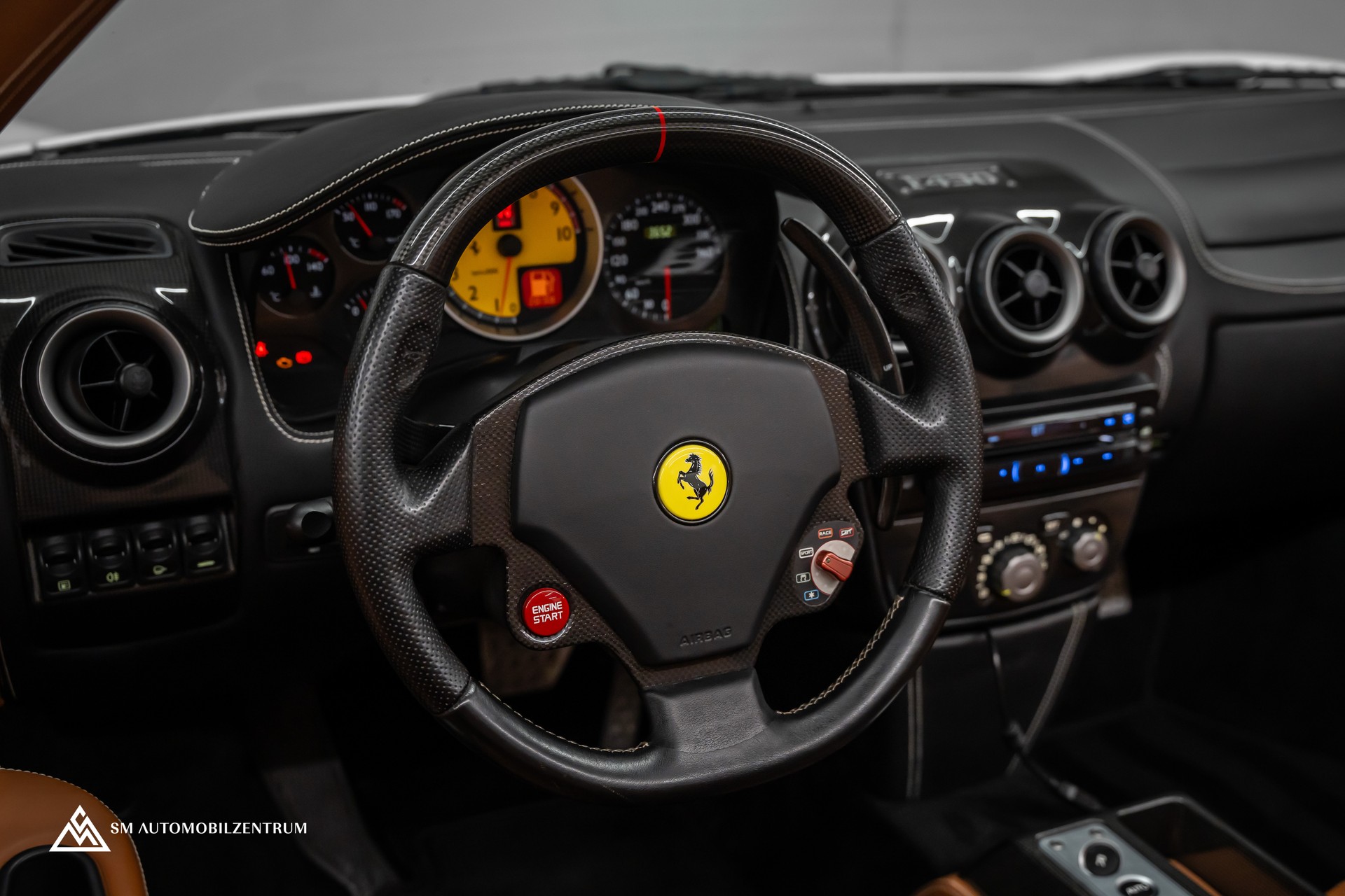 FERRARI F430 Spider / Carbon Exterieur & Interieur / Scuderia Sitze-image-26