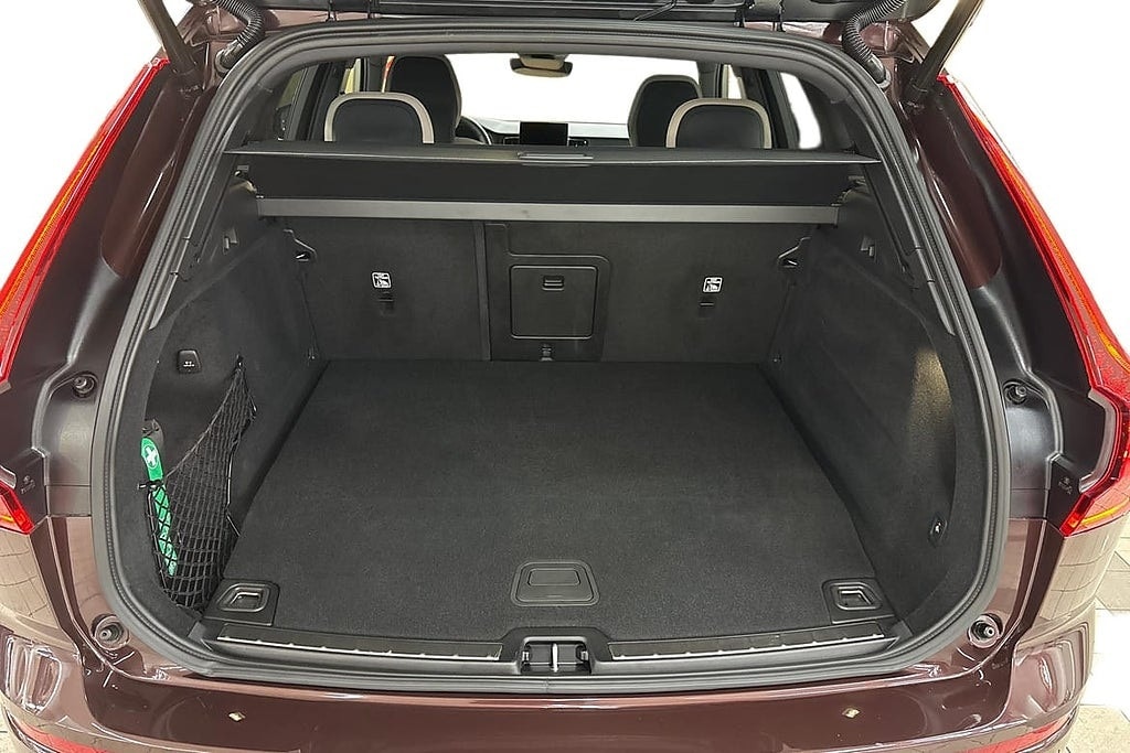 VOLVO XC60 T6 eAWD PluginHybrid Plus Dark Geartronic-image-5