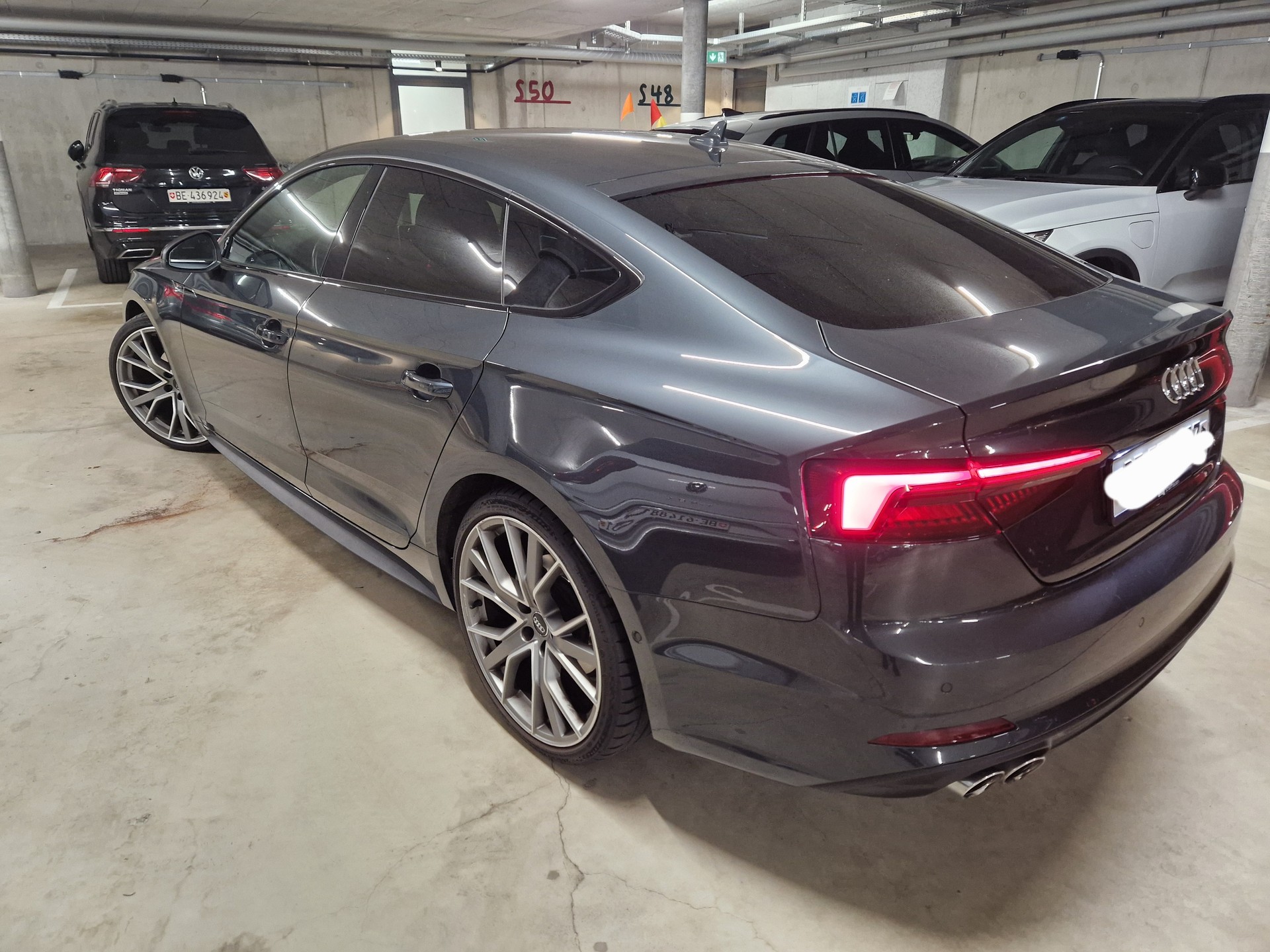 AUDI 2.0 40 TDI quattro S-Tronic-image-4