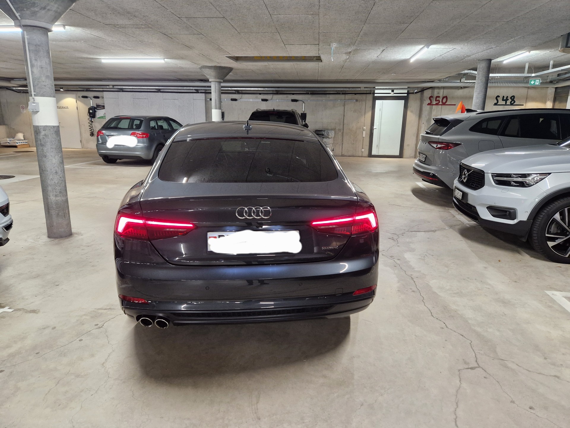 AUDI 2.0 40 TDI quattro S-Tronic-image-3
