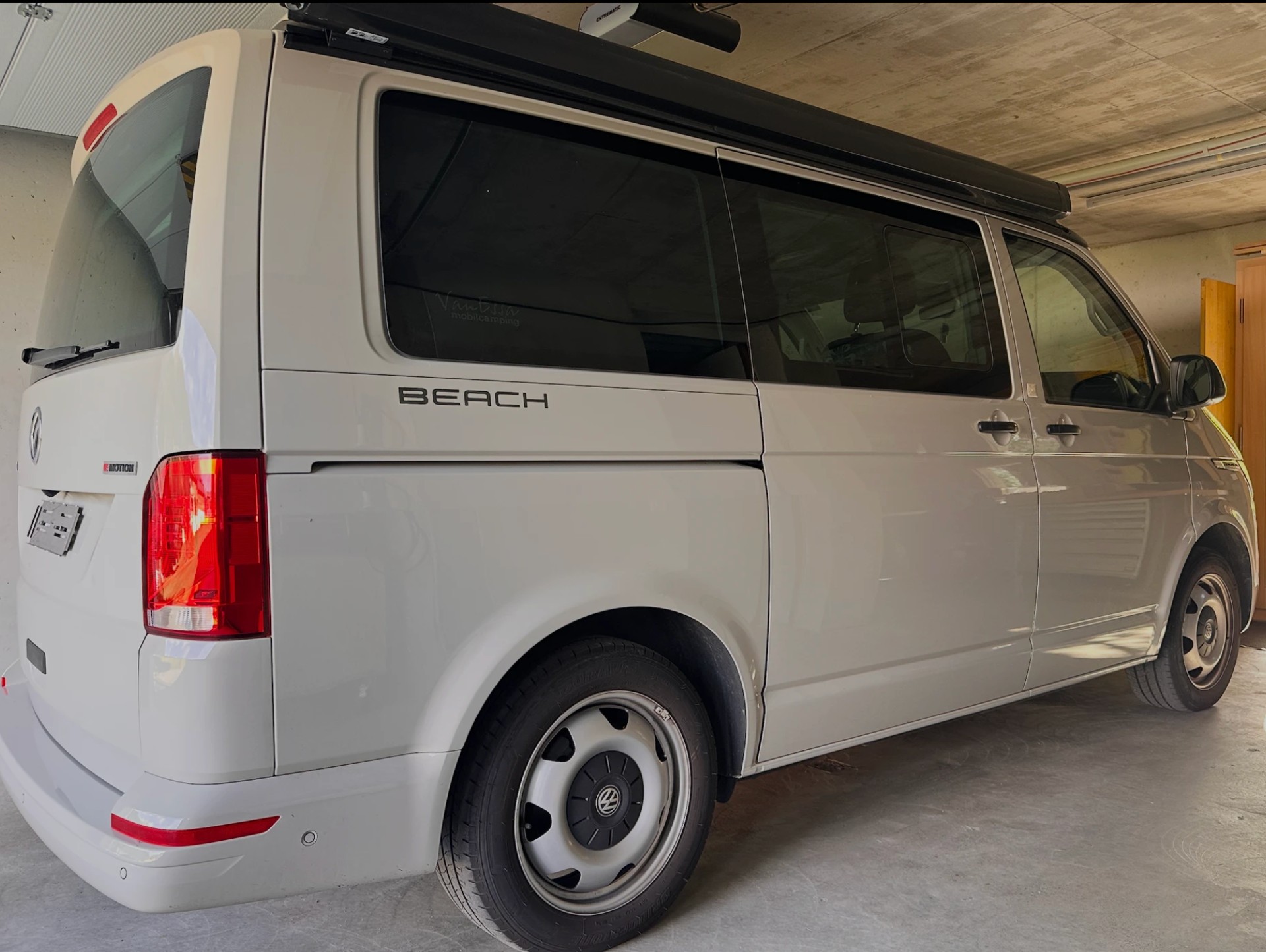 VW Beach Liberty DSG 4Motion-image-1