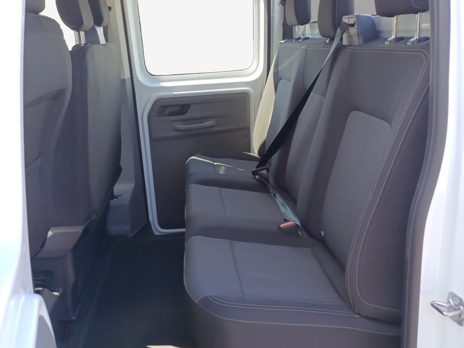 VW Transporter Fahrgestell Doppelkabine RS 3500mm-image-11