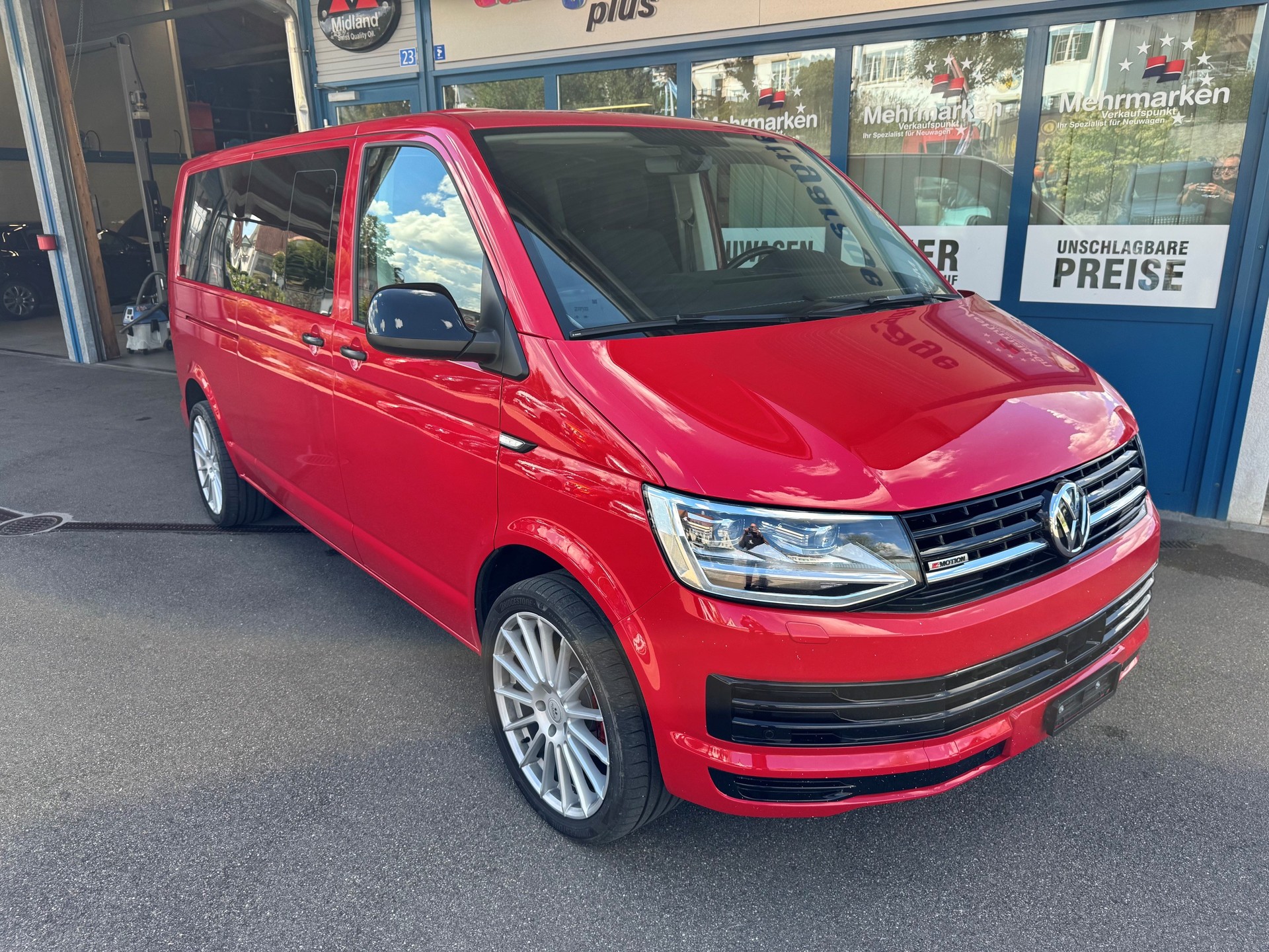 VW T6 Caravelle 2.0 TDI Trendline 4Motion DSG LWB-image-1