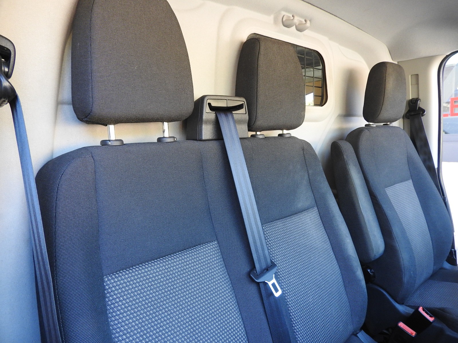 FORD Transit Custom Van 250 L1H1-image-7