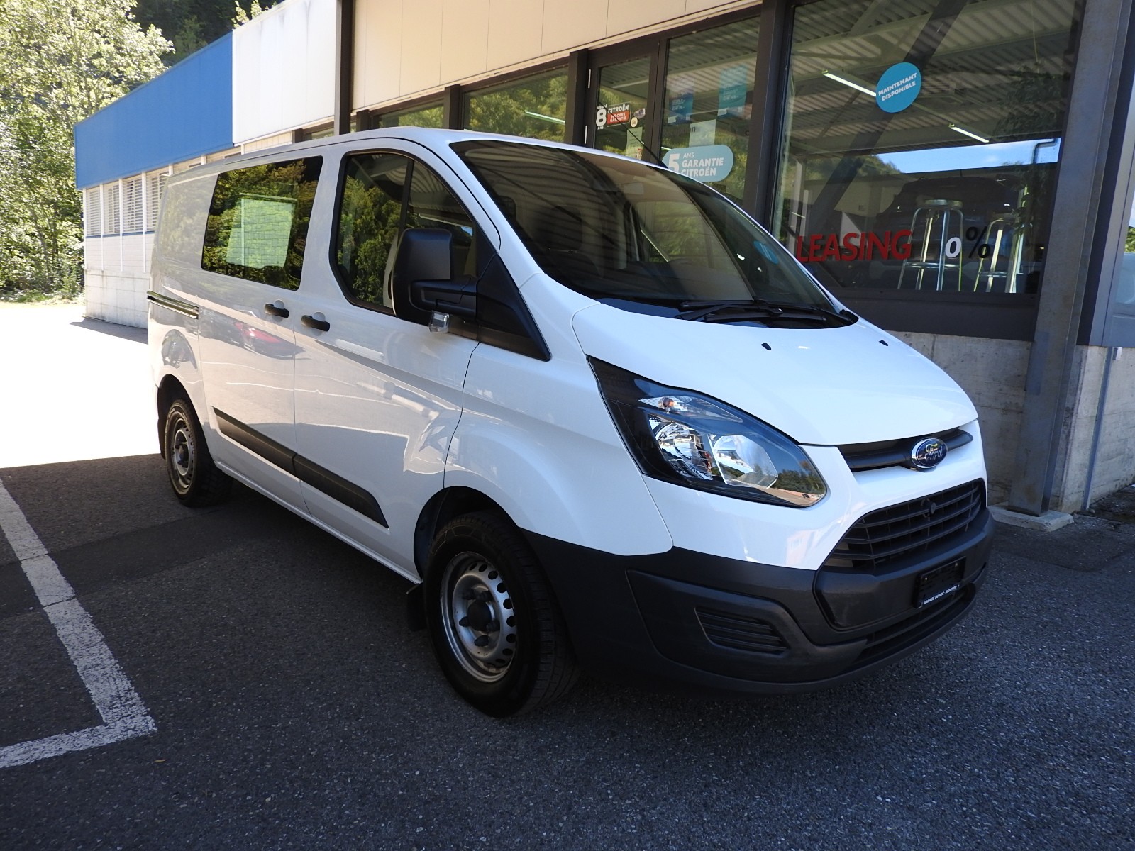 FORD Transit Custom Van 250 L1H1-image-0