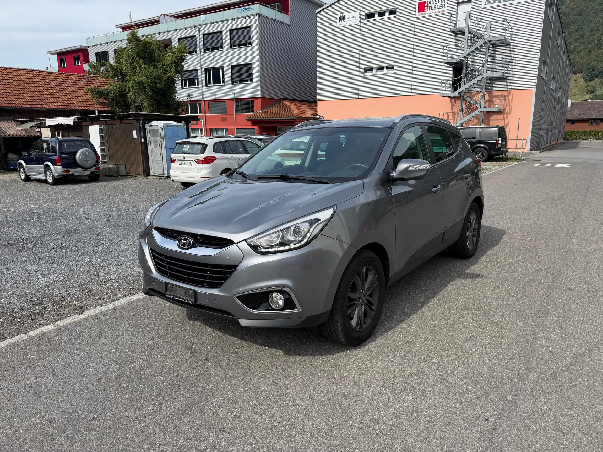 HYUNDAI iX 35 2.0 CRDi Style 4WD Automatic-image-1
