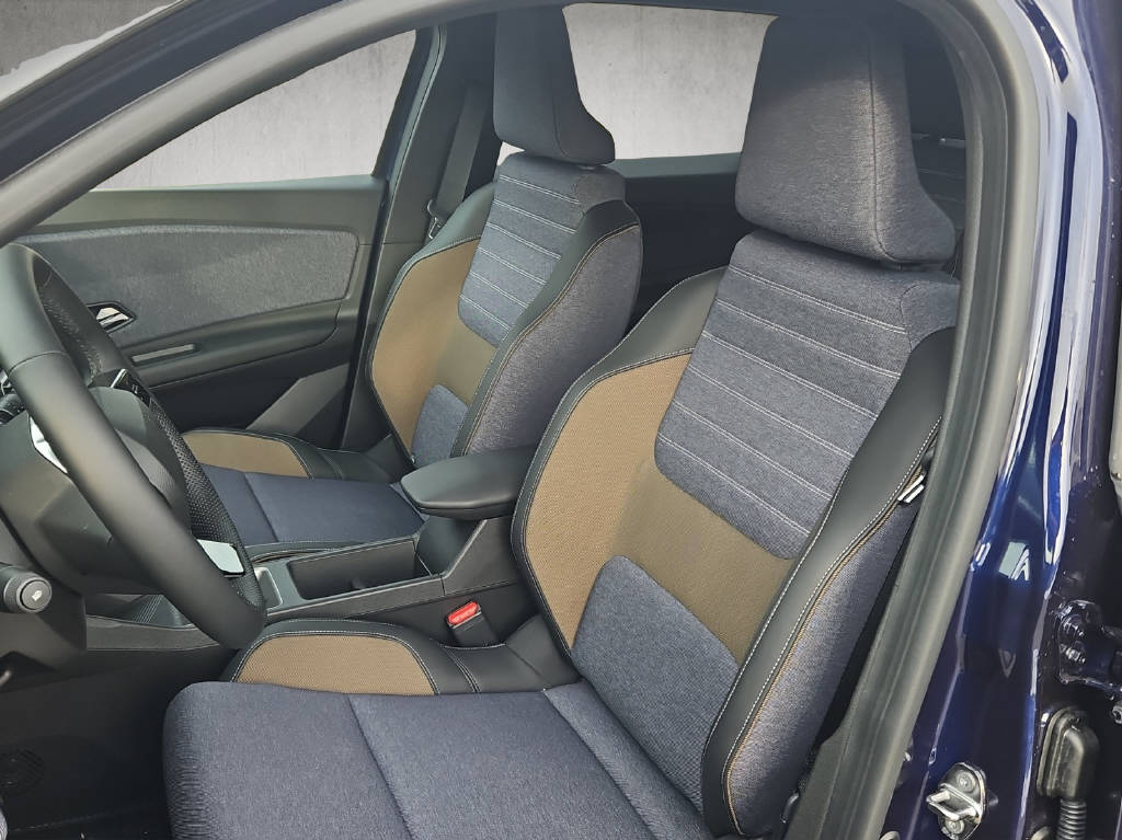 RENAULT R5 E-Tech Comfort Range techno-image-4