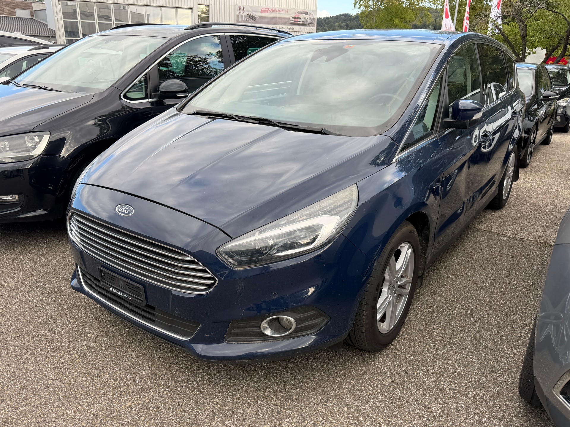 FORD S-Max 2.0 TDCi Trend PoweShift-image-1