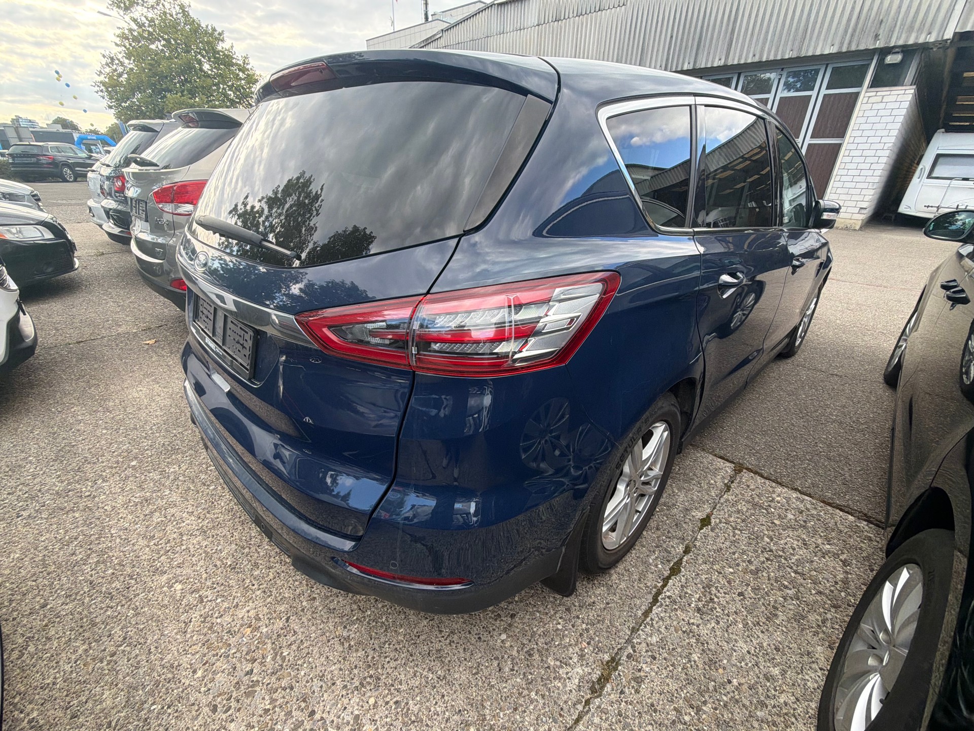 FORD S-Max 2.0 TDCi Trend PoweShift-image-3