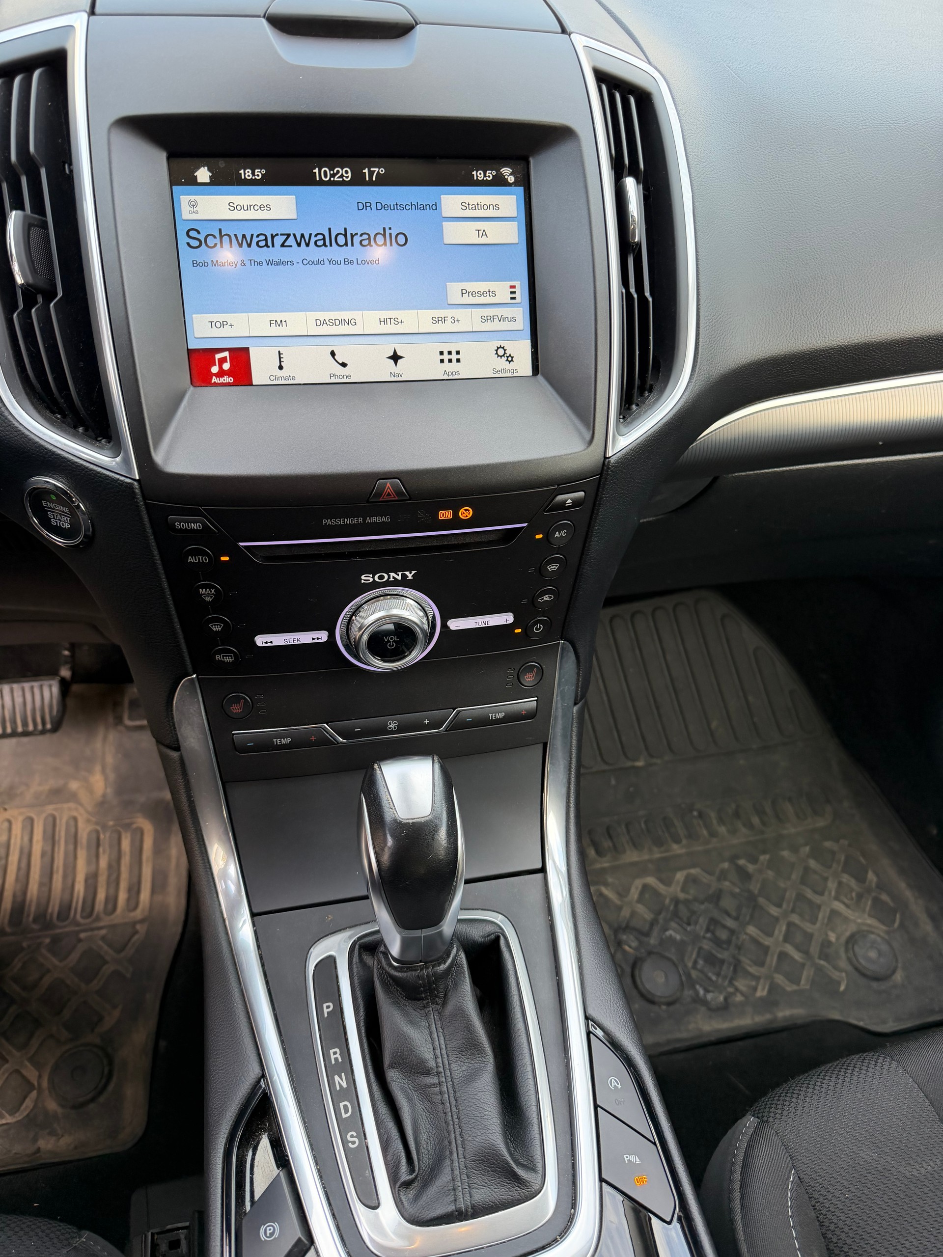 FORD S-Max 2.0 TDCi Trend PoweShift-image-10