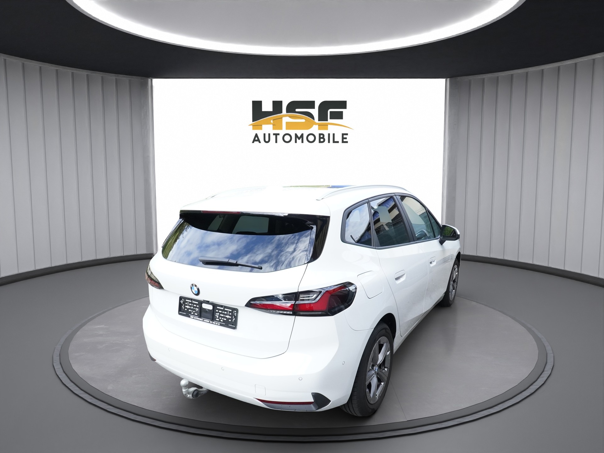BMW 223d Active Tourer xDrive DKG *CH Fahrzeug/AHK/WERKSGARANTIE/GRATIS-SERVICE*-image-2