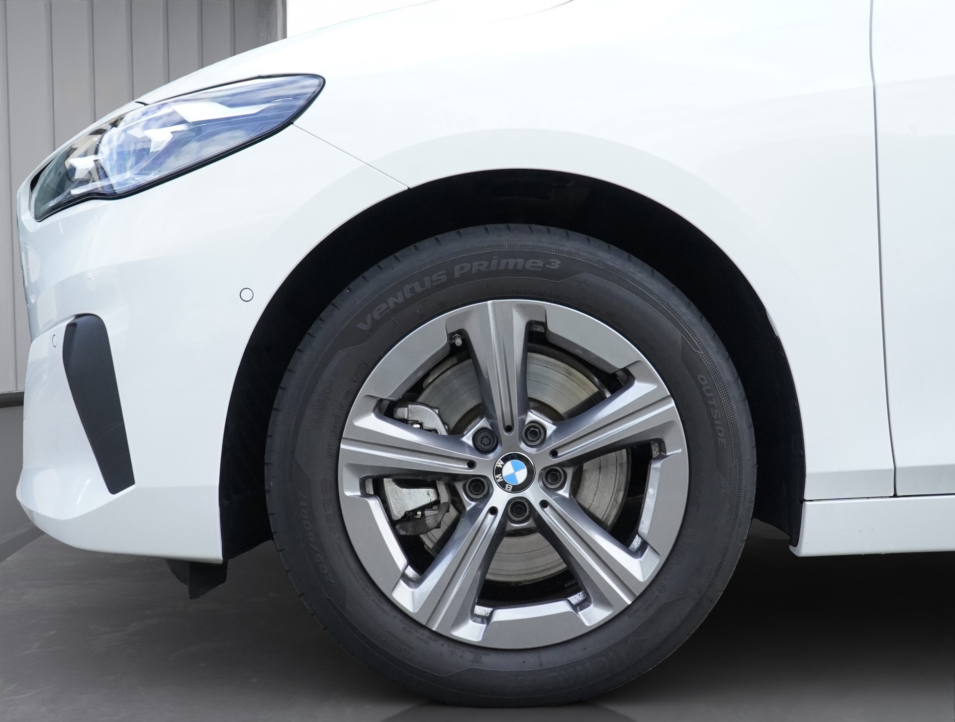 BMW 223d Active Tourer xDrive DKG *CH Fahrzeug/AHK/WERKSGARANTIE/GRATIS-SERVICE*-image-7