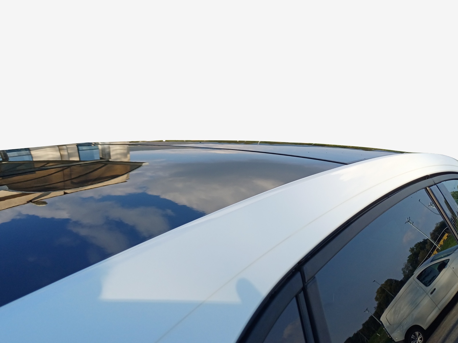 VW Taigo 1.0 TSI R-Line DSG-image-15