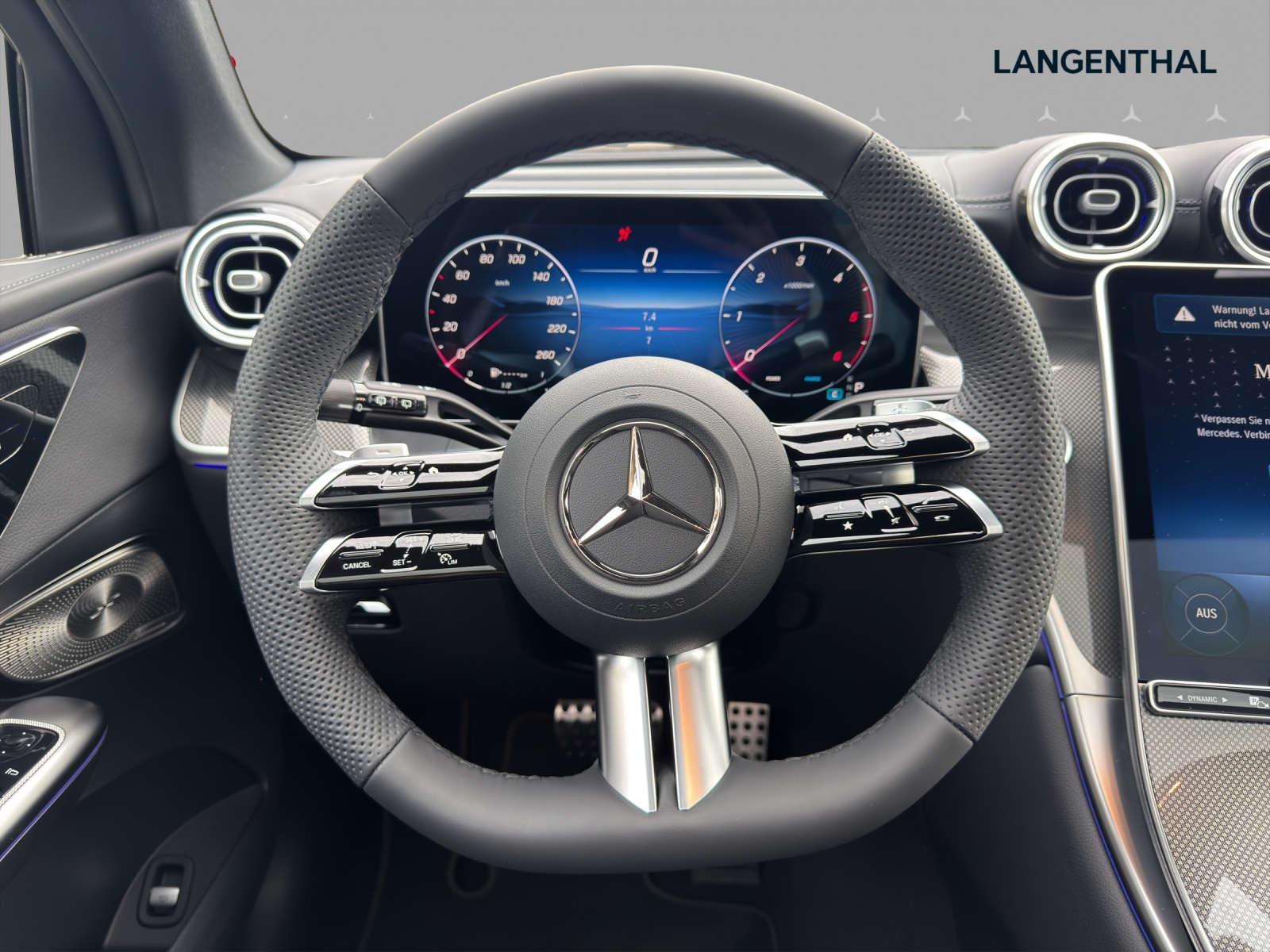 MERCEDES-BENZ GLC 220 d 4Matic 9G-Tronic-image-9