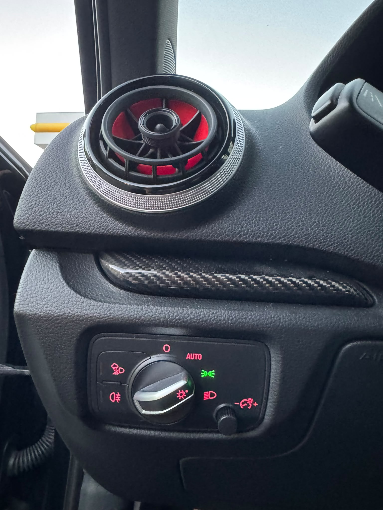 AUDI RS3 2.5 TSI quattro S-tronic-image-14