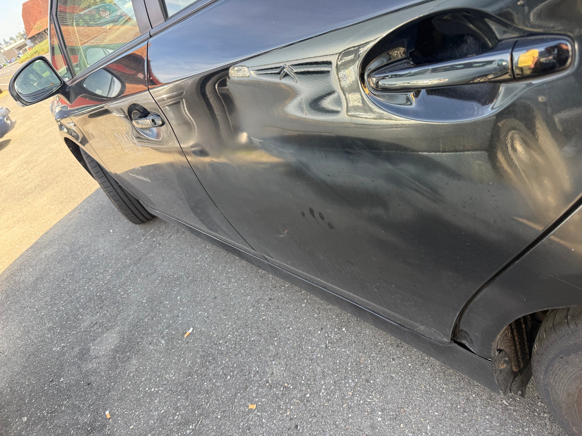 TOYOTA Prius 1.8 16V HSD Luna-image-3