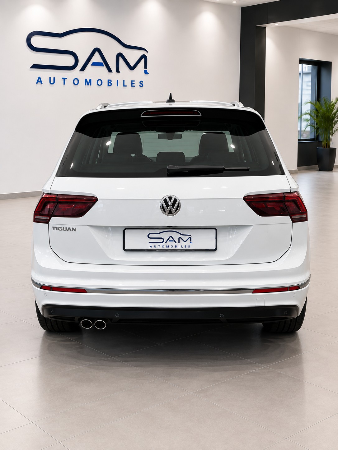 VW Tiguan 2.0 TDI SCR Highline 4Motion DSG-image-5