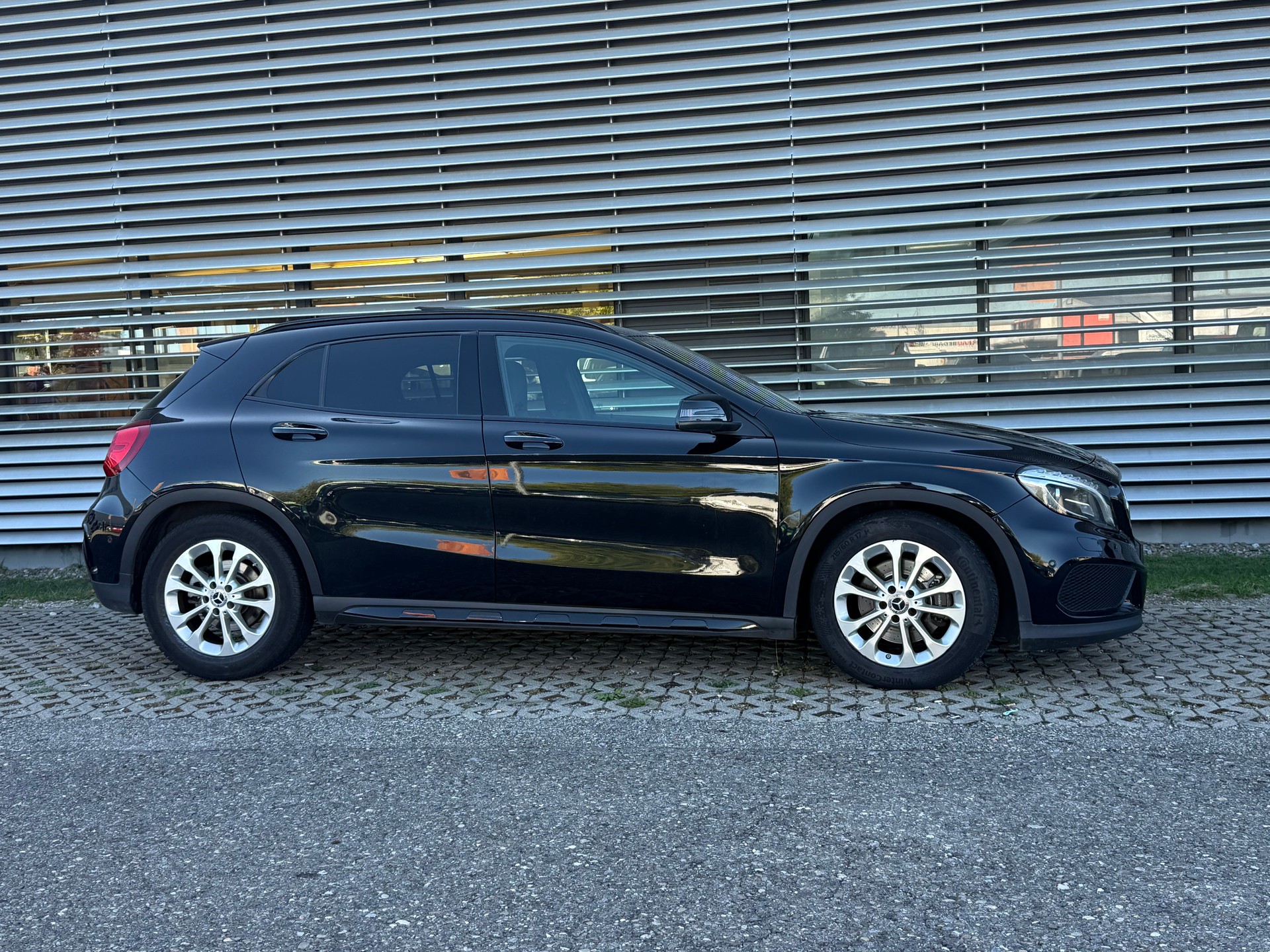MERCEDES-BENZ GLA 220 CDI AMG Line 4Matic 7G-DCT-image-8