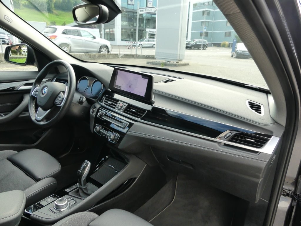 BMW X1 xDrive 20d xLine Steptronic-image-8