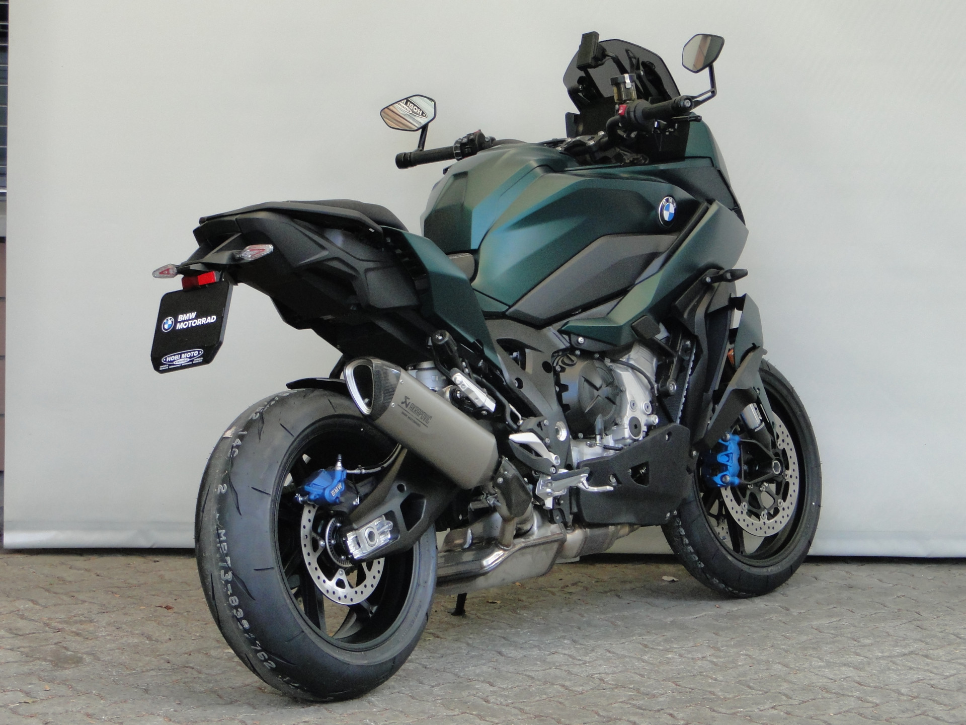 BMW M 1000 XR 2027-showroom-element-3