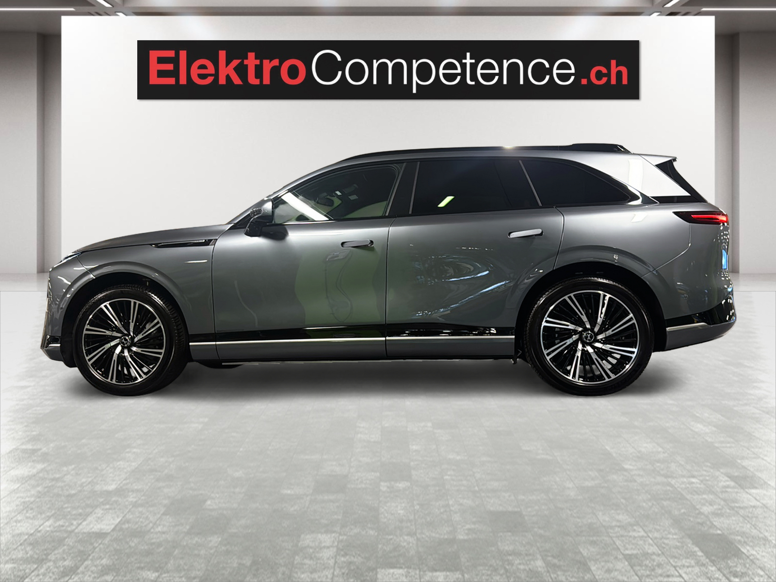 XPENG G9 93kWh Performance AWD-image-3