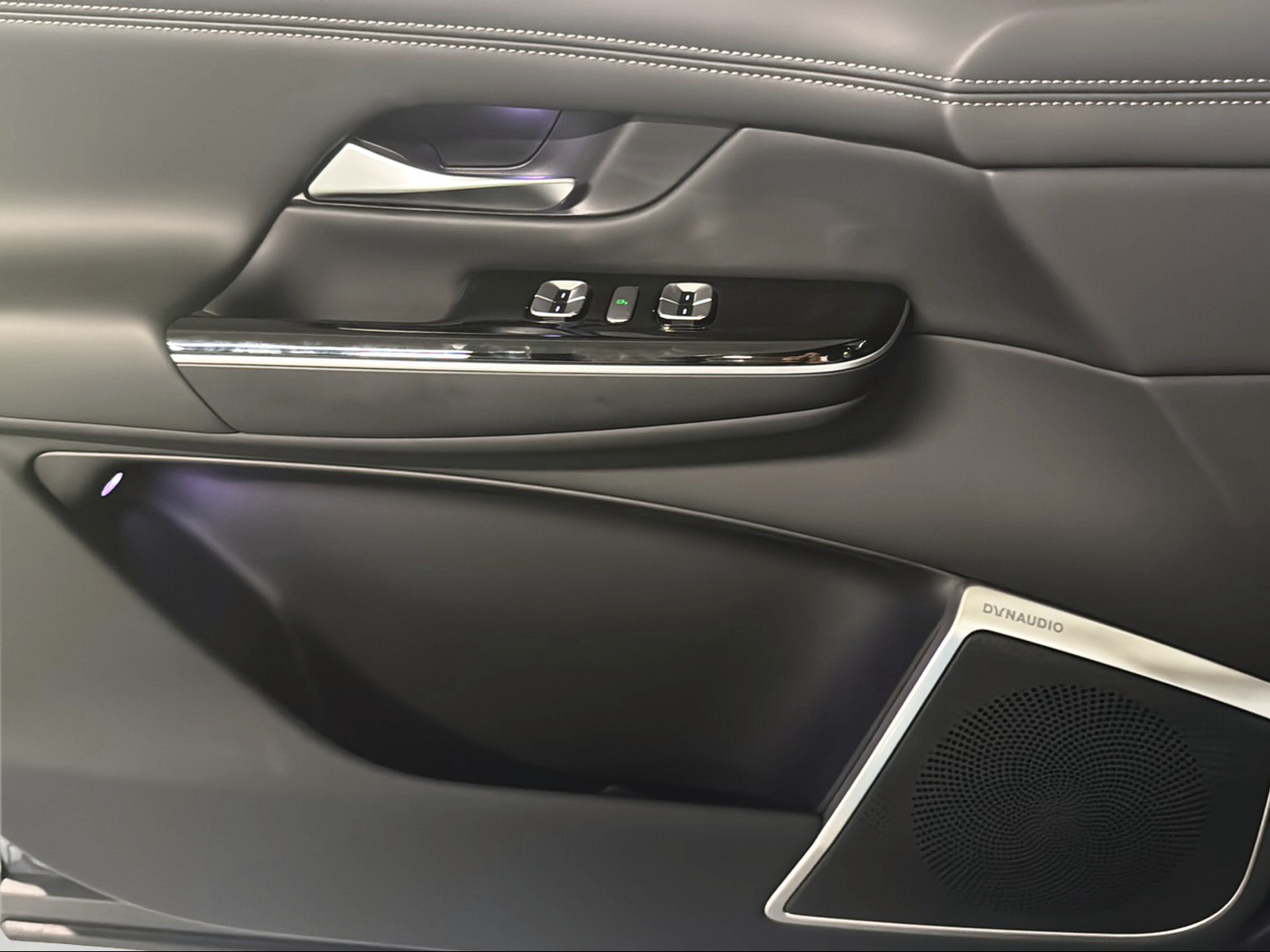 XPENG G9 93kWh Performance AWD-image-15