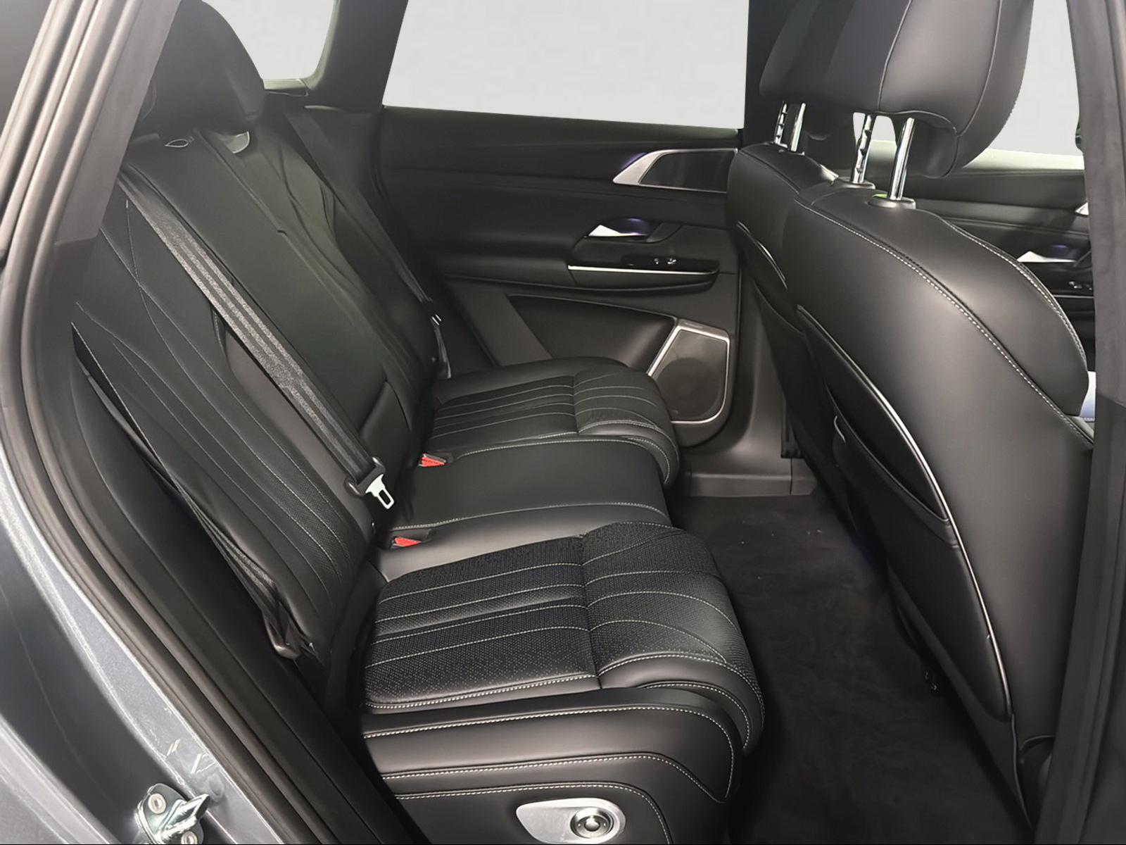 XPENG G9 93kWh Performance AWD-image-23