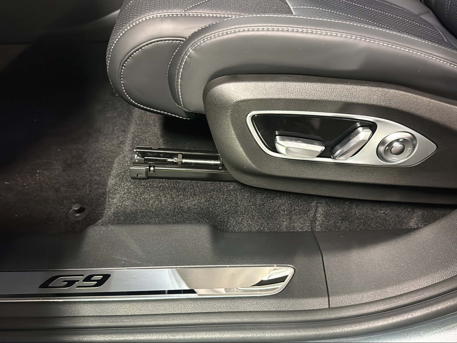 XPENG G9 93kWh Performance AWD-image-17